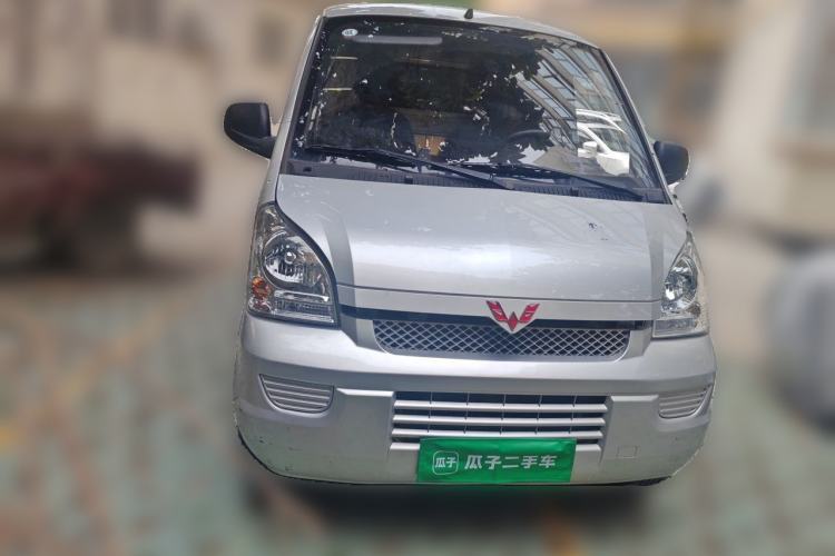 Used Wuling Rongguang 2019 1.5L Extended-Body Van Base Model with 2 Seats Front Right 45 Deg