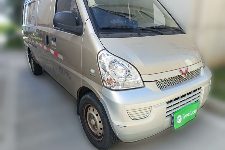 Used Wuling Rongguang  Front Right 45 Deg