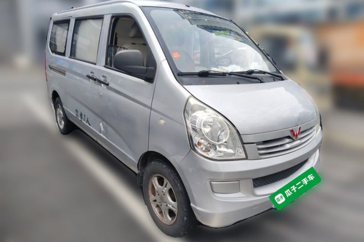 Used Wuling Rongguang 2019 1.2L S Base Model Front Right 45 Deg