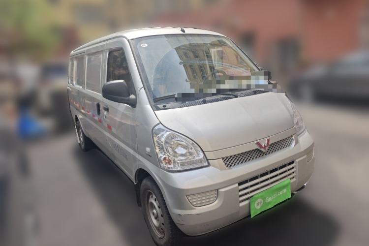 Used Wuling Rongguang 2019 1.5L Extended-Body Van Base Model with 2 Seats Front Right 45 Deg