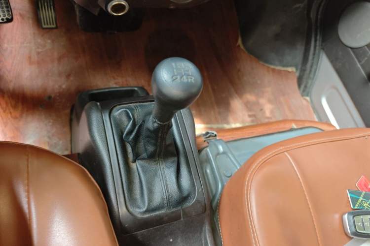 Used Wuling Rongguang 2019 1.5L Extended Basic Version Gear Lever