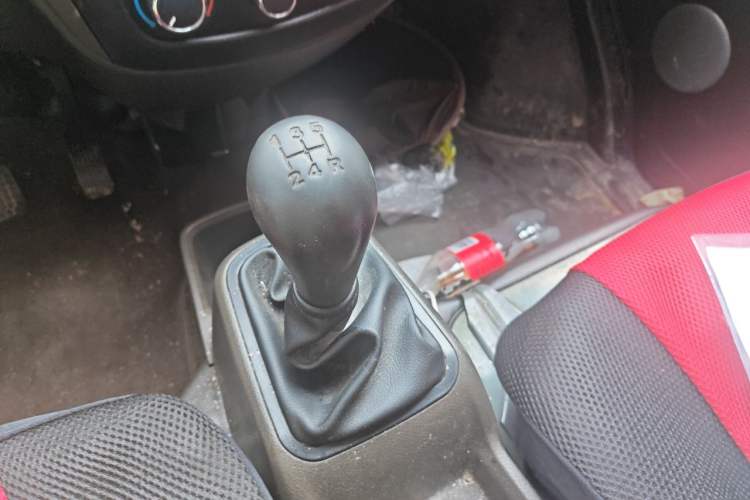 Used Wuling Rongguang 2019 1.2L S Base Model Gear Lever