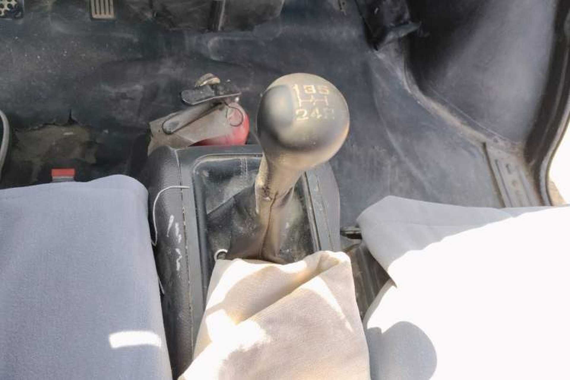 Used Wuling Rongguang 2019 1.5L Extended Basic Version Gear Lever