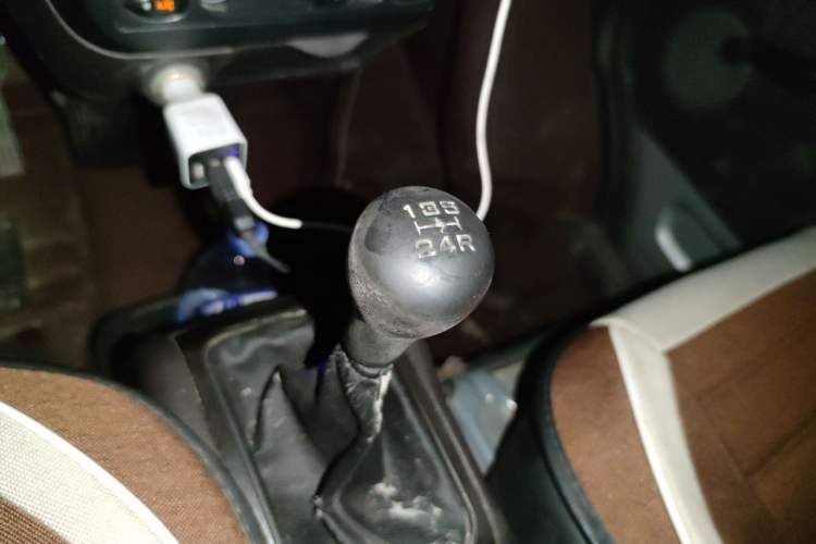 Used Wuling Rongguang 2019 1.5L Extended Basic Version Gear Lever