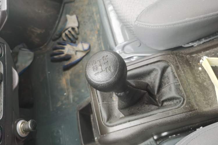 Used Wuling Rongguang 2019 1.5L Extended Basic Version Gear Lever