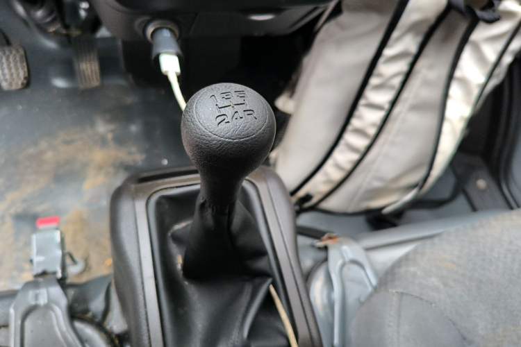 Used Wuling Rongguang 2019 1.5L Extended Basic Version Gear Lever