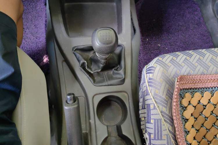 Used Wuling Rongguang 2019 1.5L S Standard Edition Gear Lever