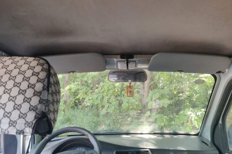 Used Wuling Rongguang 2019 1.5L Extended-Body Van Base Model with 5 Seats Headliner