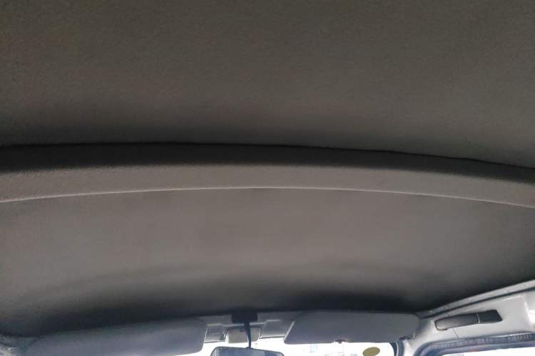 Used Wuling Rongguang 2019 1.5L Extended-Body Van Base Model with 5 Seats Headliner