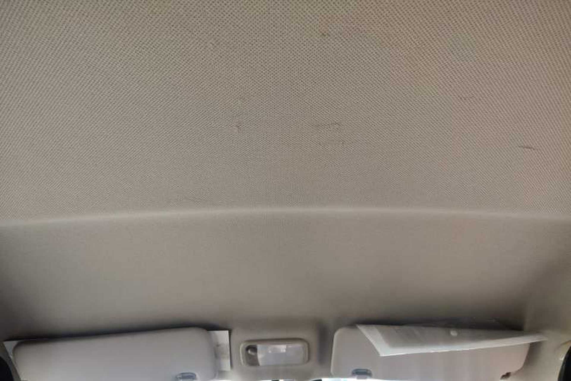 Used Wuling Rongguang 2019 1.2L S Van Standard Model with 5 Seats Headliner