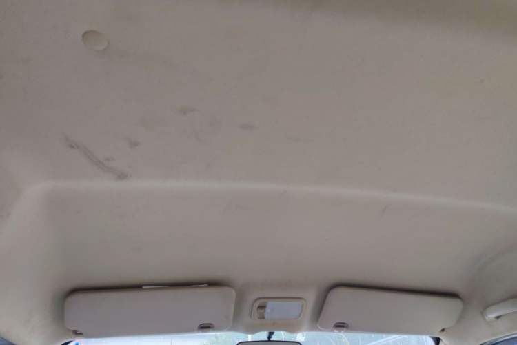 Used Wuling Rongguang 2019 1.2L S Van Standard Model with 5 Seats Headliner