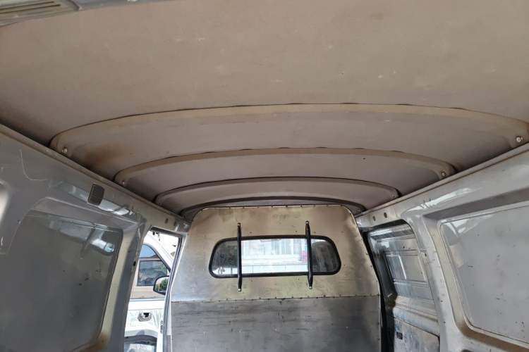 Used Wuling Rongguang 2019 1.5L Extended-Body Van Base Model with 2 Seats Headliner