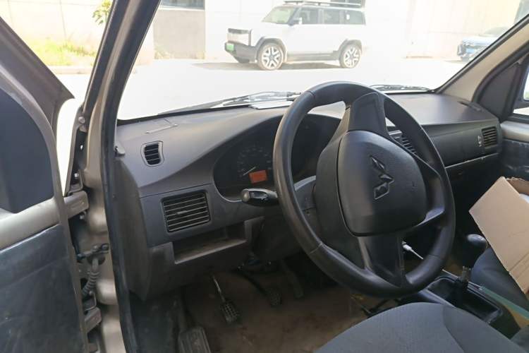 Used Wuling Rongguang  Headliner