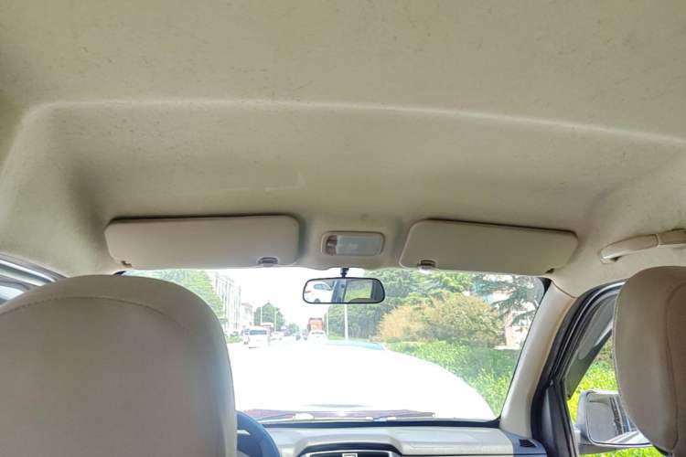 Used Wuling Rongguang 2019 1.2L S Van Standard Model with 5 Seats Headliner