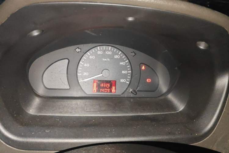 Used Wuling Rongguang 2019 1.2L S Base Model Instrument Cluster