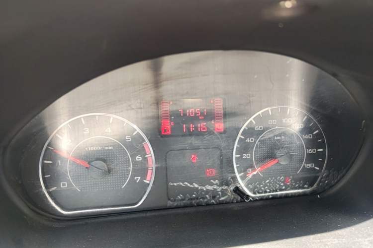 Used Wuling Rongguang 2019 1.2L S Van Standard Model with 5 Seats Instrument Cluster