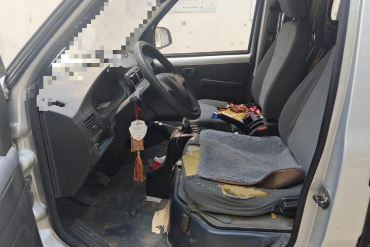 Used Wuling Rongguang 2019 1.5L Extended-Body Van Base Model with 2 Seats Left Front Seat