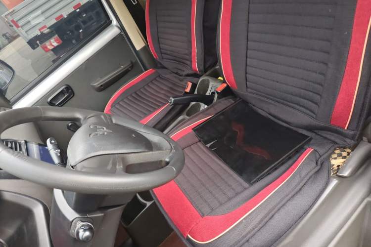 Used Wuling Rongguang 2019 1.5L S Base Version Left Front Seat