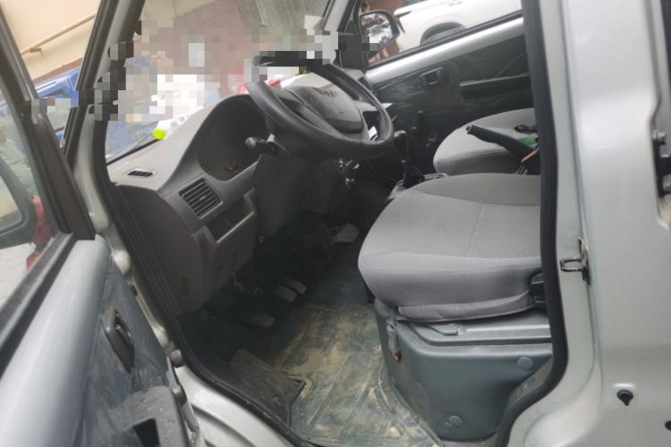 Used Wuling Rongguang 2019 1.5L Extended Basic Version Left Front Seat