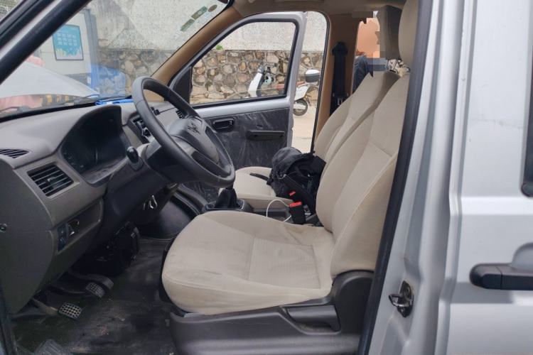 Used Wuling Rongguang 2019 1.2L S Van Standard Model with 5 Seats Left Front Seat