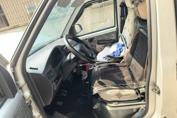 Used Wuling Rongguang 2019 1.5L Extended-Body Van Base Model with 5 Seats Left Front Seat