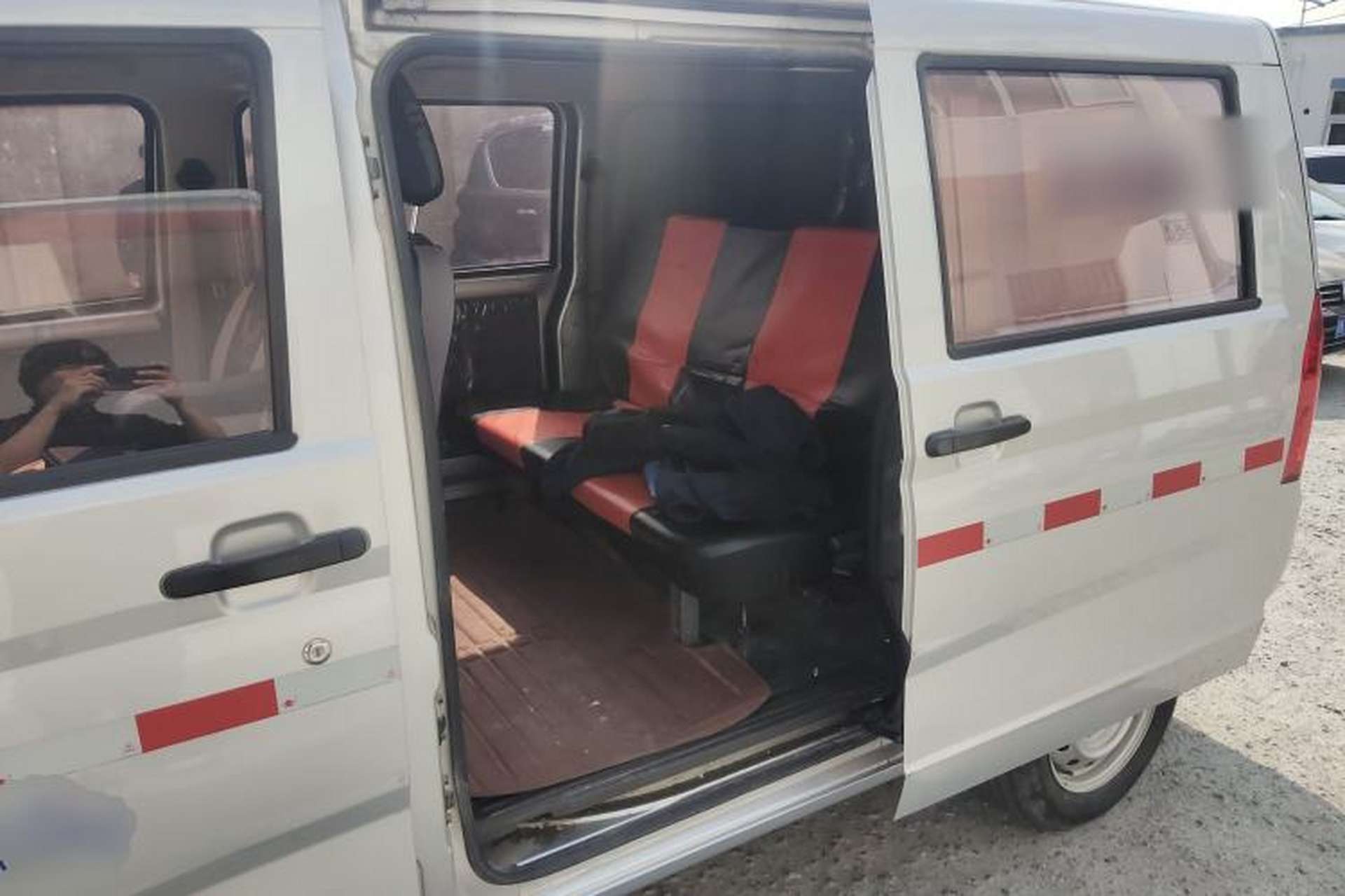 Used Wuling Rongguang 2019 1.2L S Van Standard Model with 5 Seats Left Rear Seat