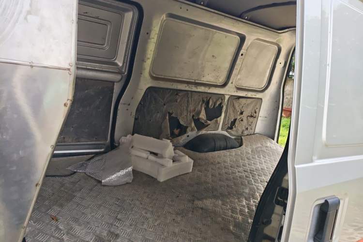 Used Wuling Rongguang 2019 1.5L Extended-Body Van Base Model with 2 Seats Left Rear Seat