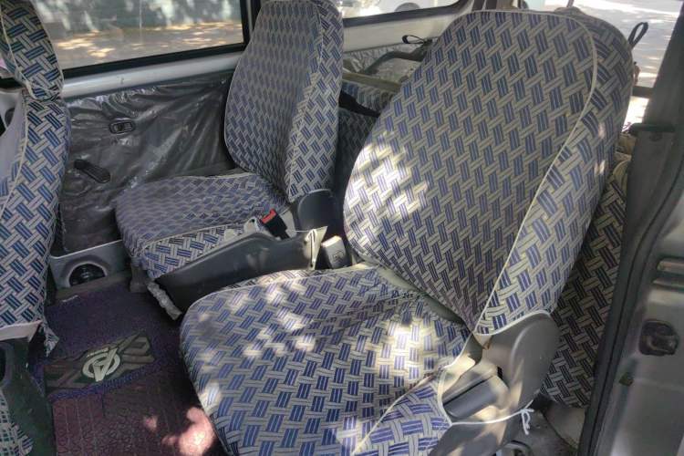 Used Wuling Rongguang 2019 1.5L S Standard Edition Left Rear Seat
