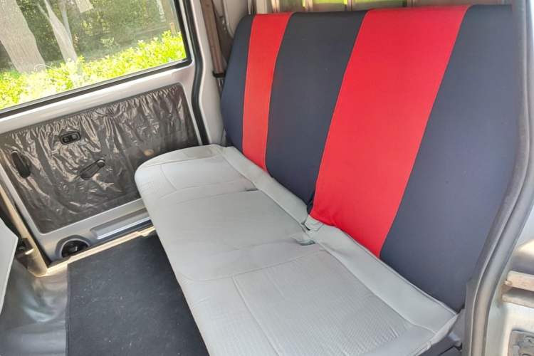 Used Wuling Rongguang 2019 1.2L S Van Standard Model with 5 Seats Left Rear Seat
