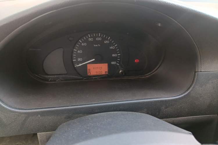 Used Wuling Rongguang  Odometer Close Up