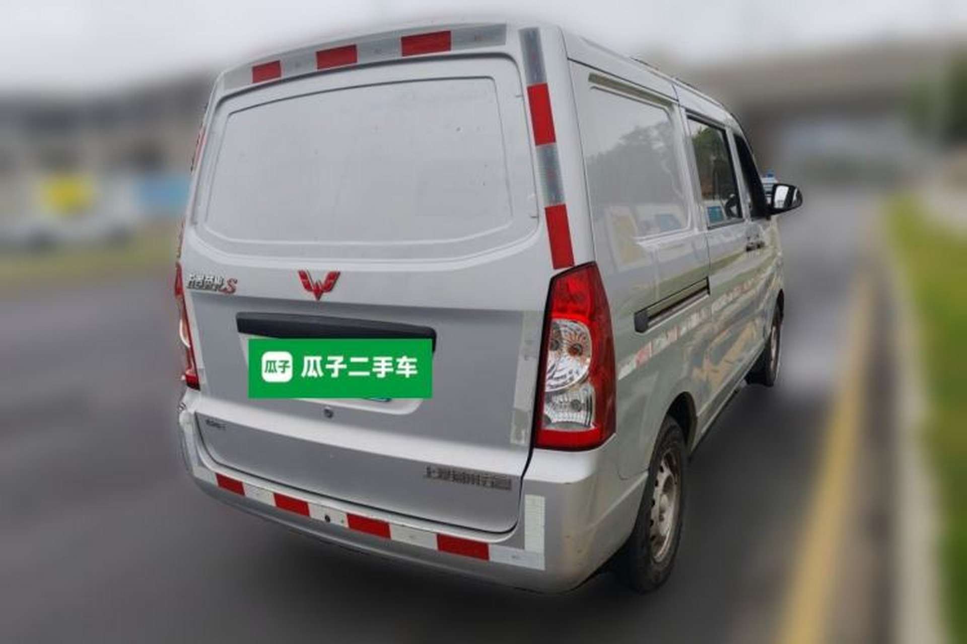 Used Wuling Rongguang 2019 1.2L S Van Standard Model with 5 Seats Rear Right 45 Deg