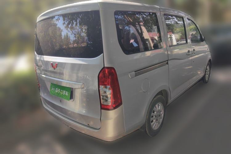 Used Wuling Rongguang 2019 1.5L S Standard Edition Rear Right 45 Deg