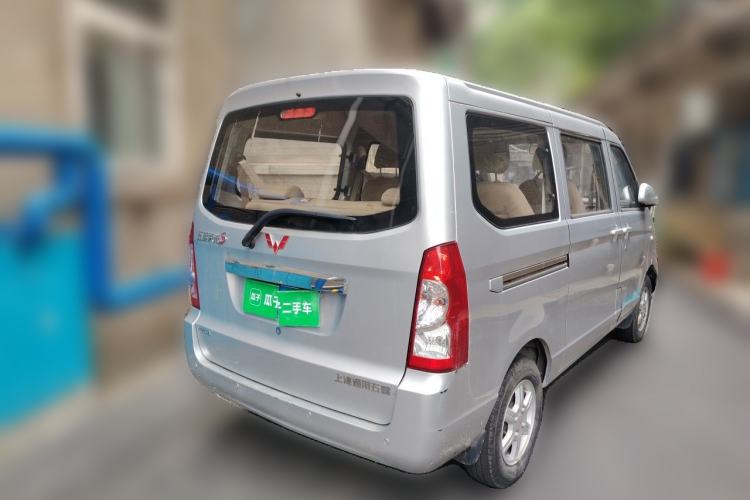 Used Wuling Rongguang 2019 1.5L S Standard Edition Rear Right 45 Deg