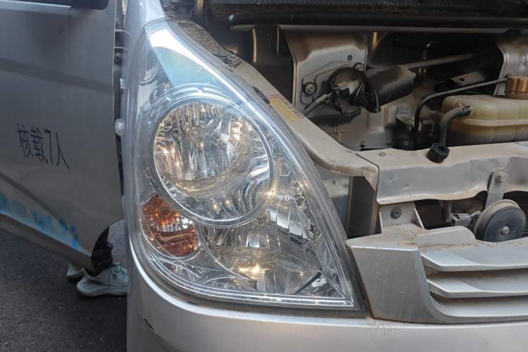 Used Wuling Rongguang 2019 1.5L S Base Version Right Front Headlight