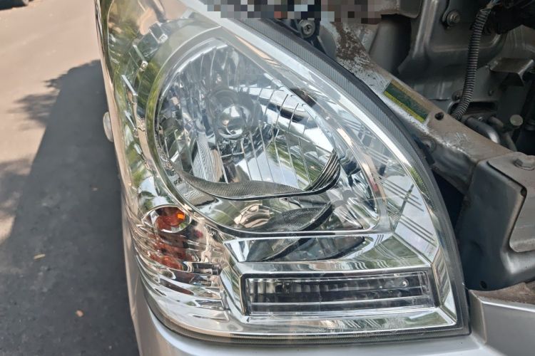 Used Wuling Rongguang 2019 1.5L Extended-Body Van Base Model with 2 Seats Right Front Headlight