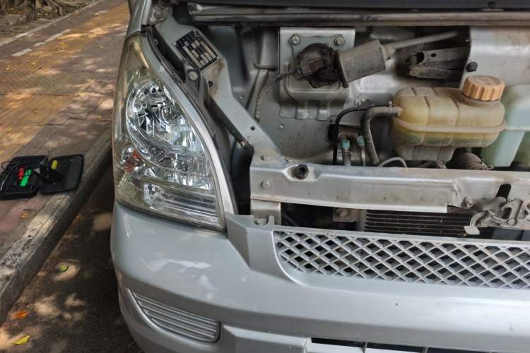 Used Wuling Rongguang 2019 1.5L Extended Basic Version Right Front Headlight
