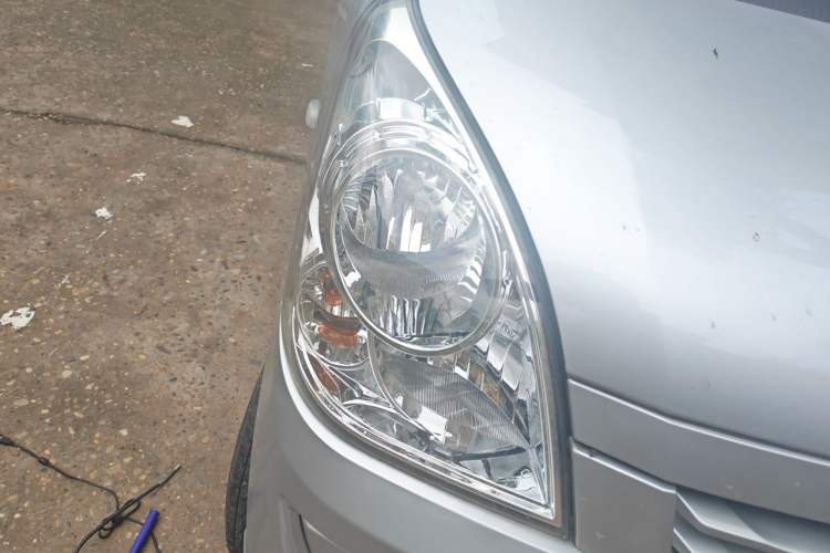 Used Wuling Rongguang 2019 1.2L S Base Model Right Front Headlight