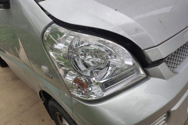 Used Wuling Rongguang 2019 1.5L Extended-Body Van Base Model with 2 Seats Right Front Headlight