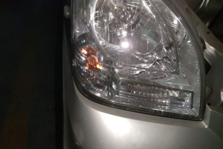Used Wuling Rongguang 2019 1.5L Extended Basic Version Right Front Headlight