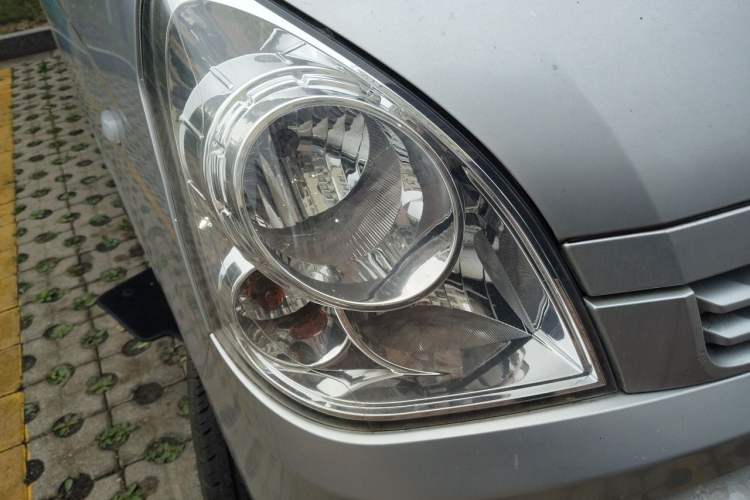 Used Wuling Rongguang 2019 1.2L S Van Utility Model with 2 Seats Right Front Headlight