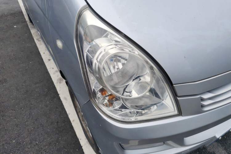 Used Wuling Rongguang 2019 1.2L S Base Model Right Front Headlight