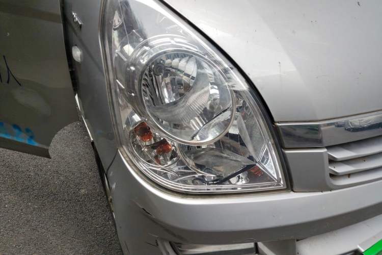 Used Wuling Rongguang 2019 1.5L S Standard Edition Right Front Headlight