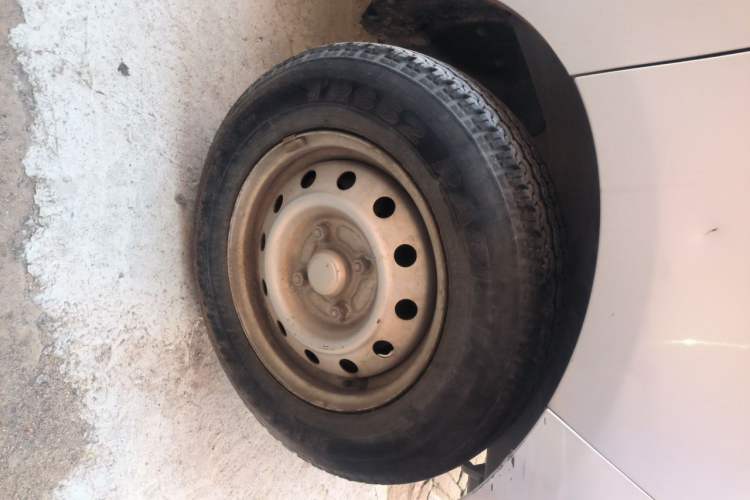 Used Wuling Rongguang  Right Front Wheel Hub
