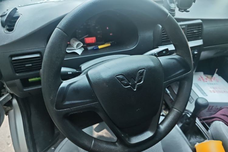 Used Wuling Rongguang 2019 1.5L Extended-Body Van Base Model with 2 Seats Steering Wheel