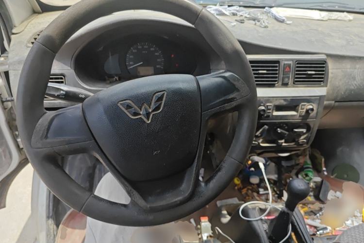 Used Wuling Rongguang 2019 1.5L Extended Basic Version Steering Wheel