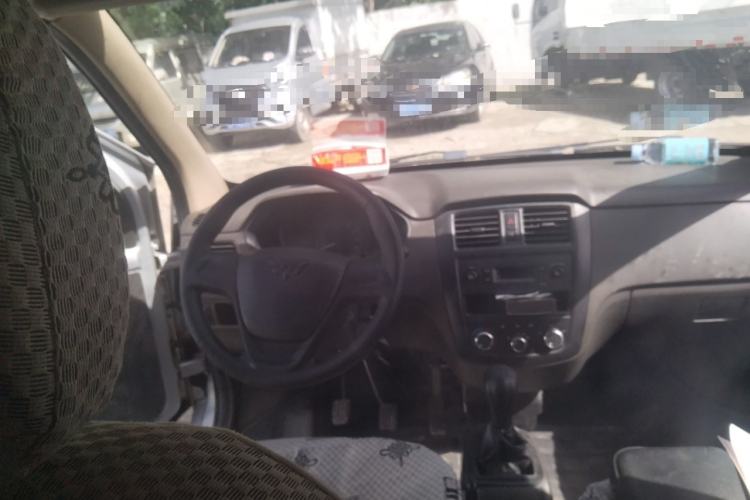 Used Wuling Rongguang 2019 1.2L S Van Utility Model with 2 Seats Steering Wheel
