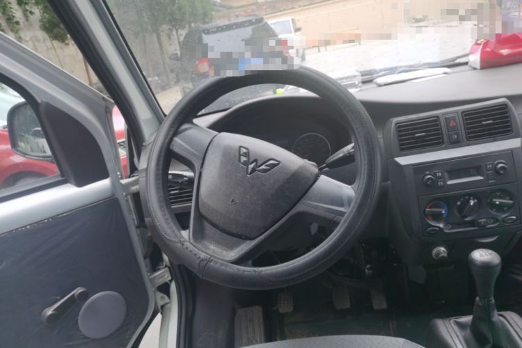 Used Wuling Rongguang 2019 1.5L Extended Basic Version Steering Wheel