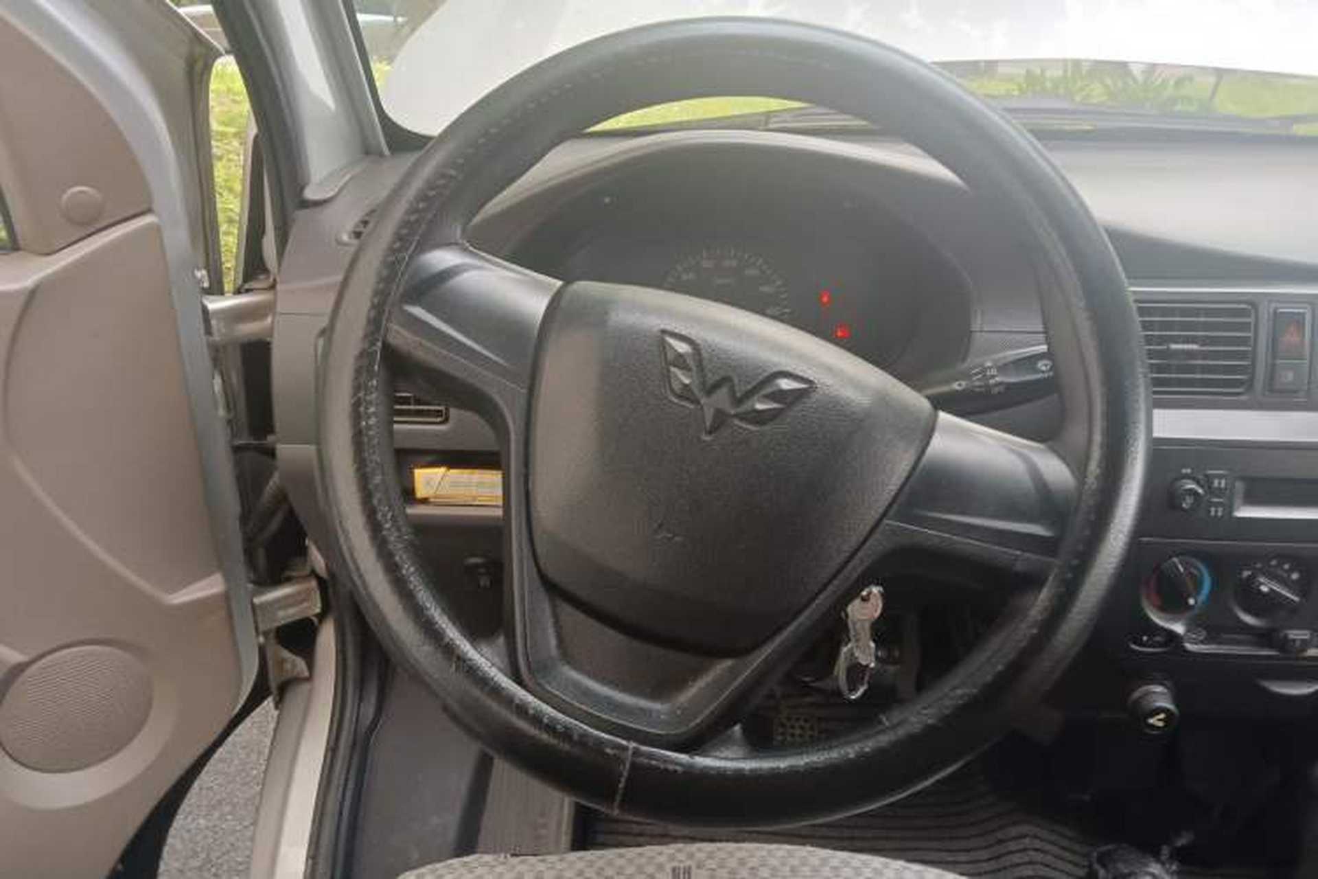 Used Wuling Rongguang 2019 1.5L Extended Basic Version Steering Wheel