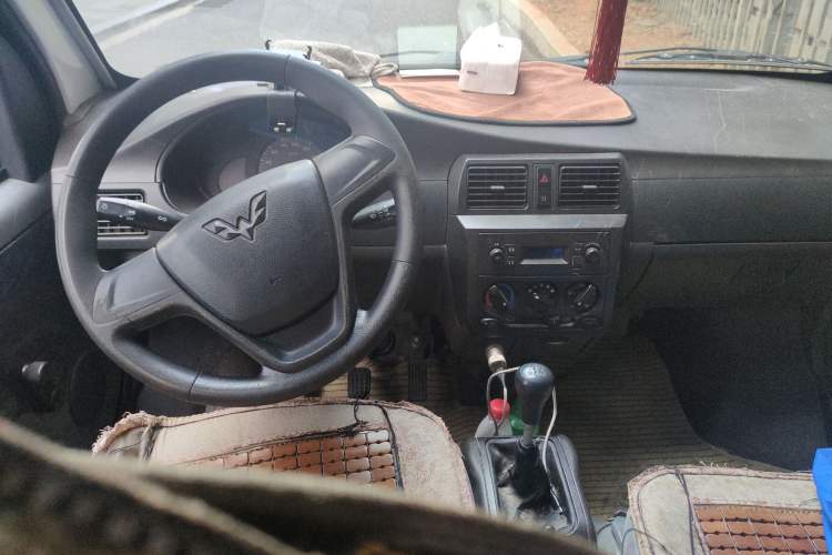 Used Wuling Rongguang 2019 1.5L Extended Basic Version Steering Wheel