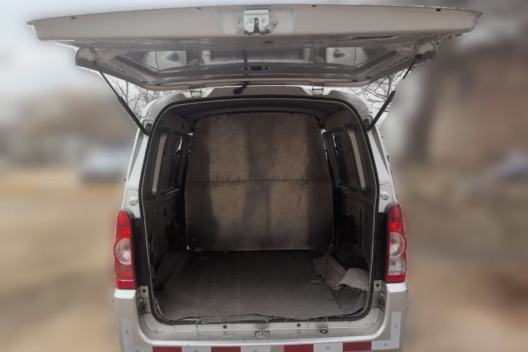 Used Wuling Rongguang 2019 1.5L Extended-Body Van Base Model with 5 Seats Trunk